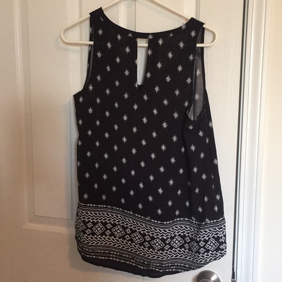 Patterned Tank Top - Picture 4 of 4